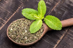 عرضه نعناع فلفلی خشک با کیفیت و ممتاز